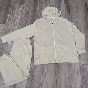 Nike Yoga Dri-FIT Sweater and Sweatpants Men's Fleece Full Zip-Up - TAN